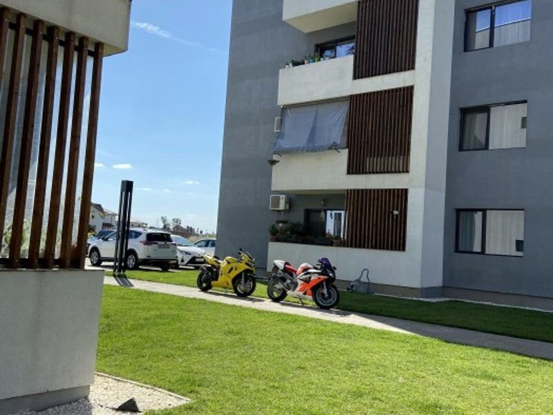 Cernica, apartament 3 camere cu 2 terase spatioase, parcare gratis.